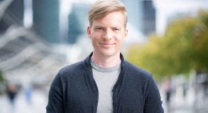 Erikshjälpen i Eksjö är en secondhand-butik som stödjer barns rättigheter och bidrar till hållbar konsumtion.