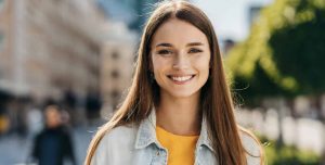 Erikshjälpen Skene erbjuder begagnade fynd och bidrar till välgörenhet genom försäljning av second hand-varor.